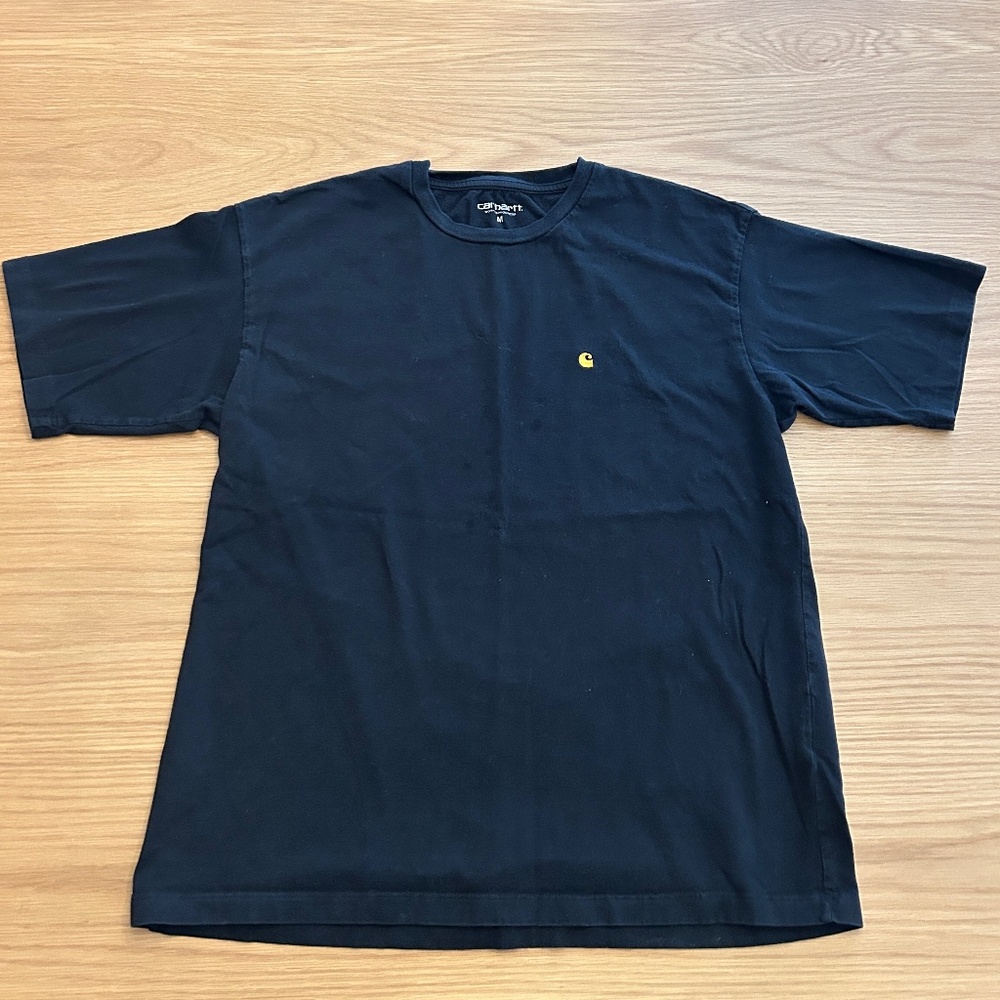 Carhartt black tee